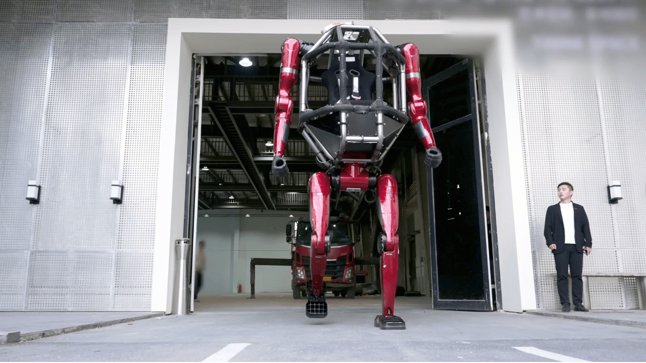 Rideable robot looks ready to stomp all over us Architect Gold Coast